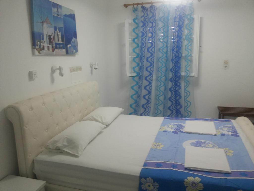 Hotel Mando Μαραθόκαμπος Δωμάτιο φωτογραφία