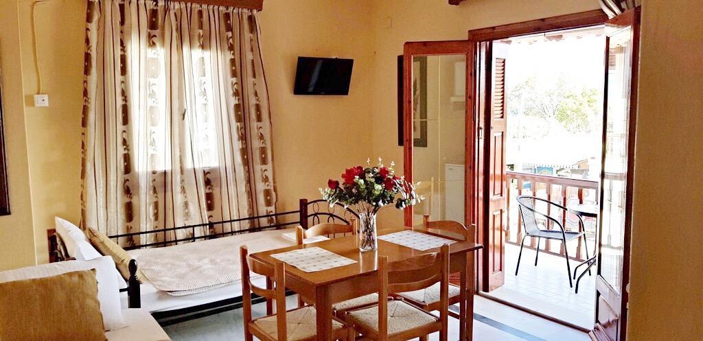 Hotel Mando Μαραθόκαμπος Εξωτερικό φωτογραφία